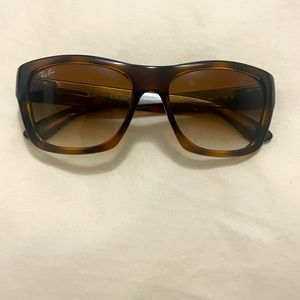 Ray-Ban Justin Classic Sunglasses